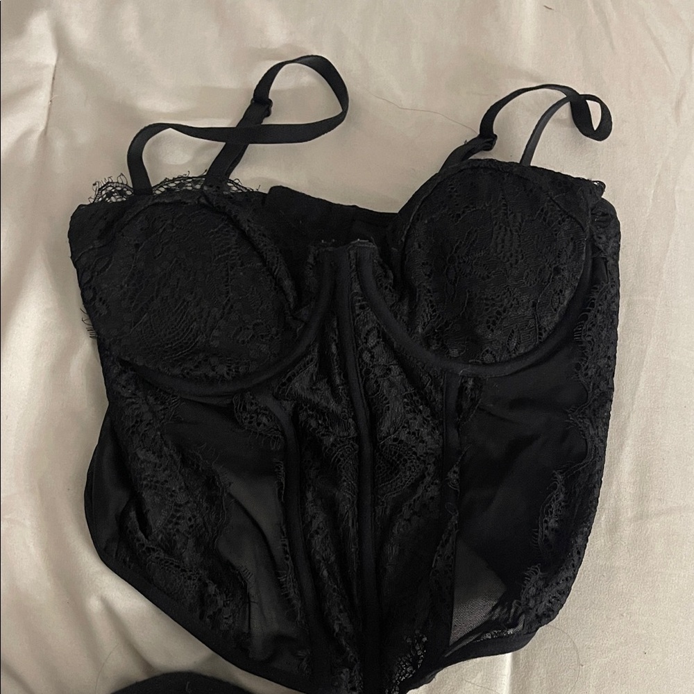 Elegant Black Lace Bustier